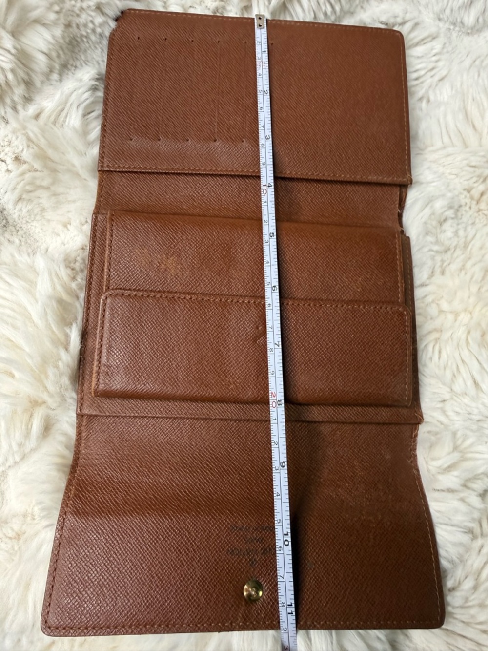 Louis Vuitton Monogram Alexandra Trifold Wallet. - Picture 7 of 15